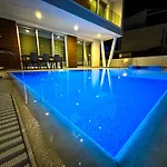 Nissinest Luxury Villas